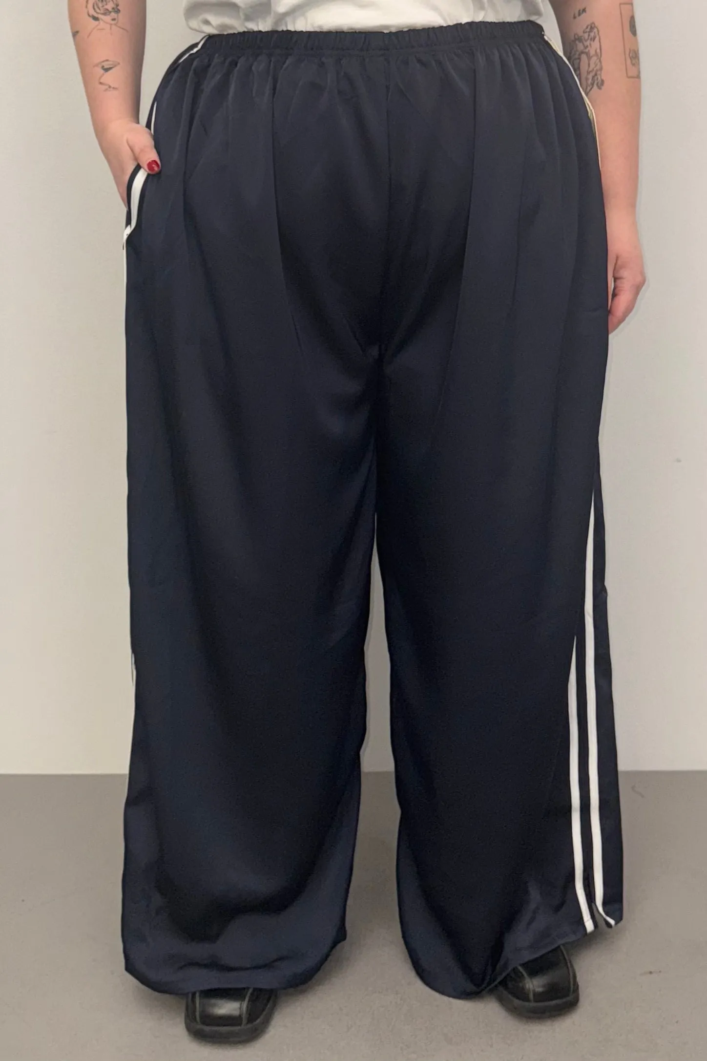 SAMPLE #335 - 2X Navy Satin Sporty Lounge Pants sold by Fashion Brand Company product image thumbnail 2