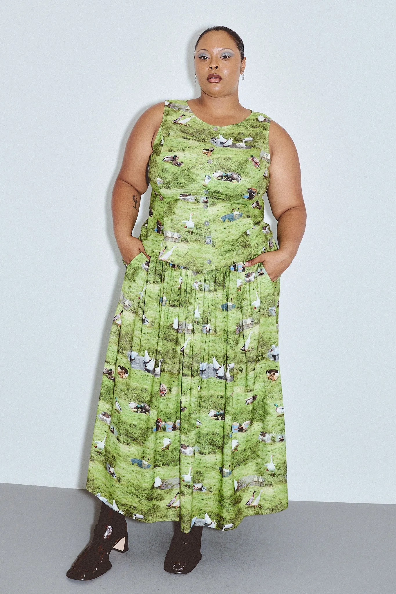 Park Skirt Soft Linen Ducks sold by Fashion Brand Company product image thumbnail 5