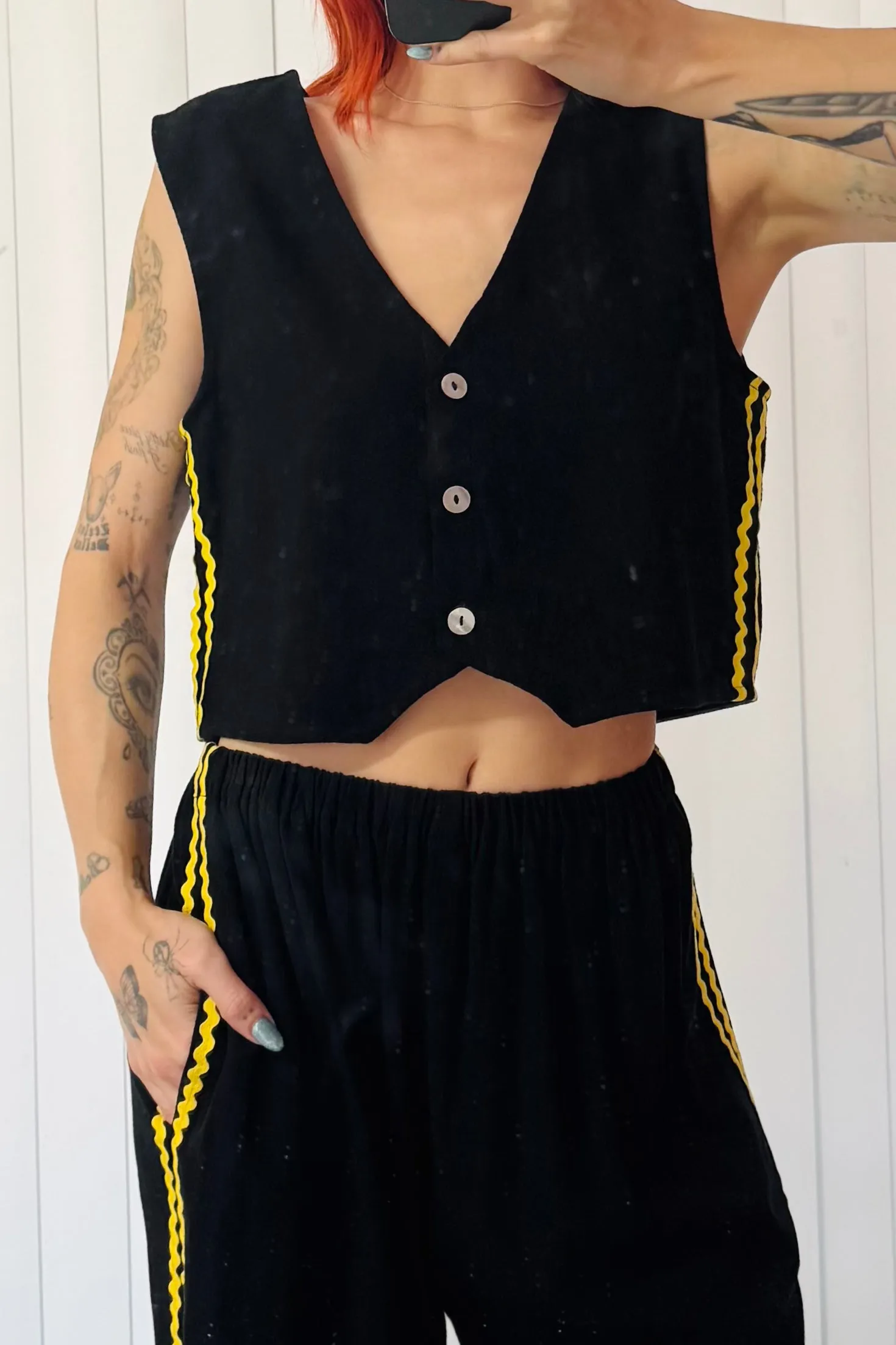 SAMPLE #667 - S Black Ric Rac Vest sold by Fashion Brand Company product image thumbnail 2