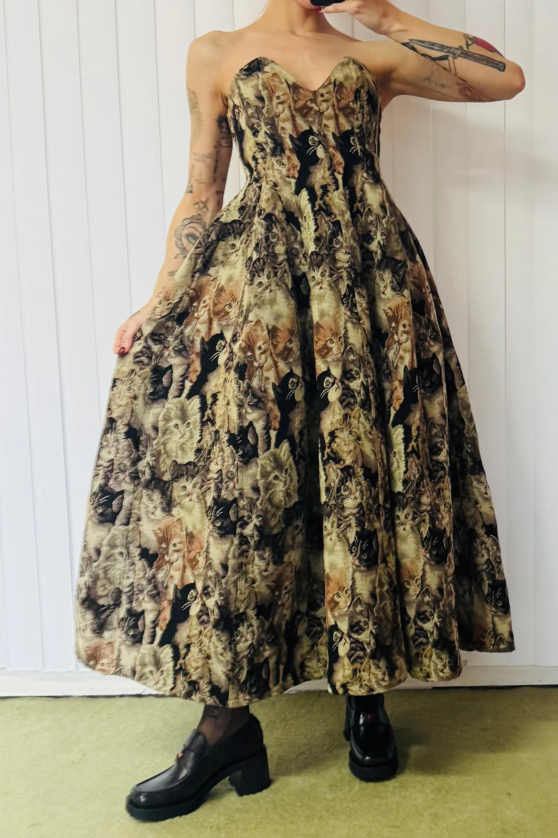 SAMPLE #818 - S Cat Tapestry Gown sold by Fashion Brand Company