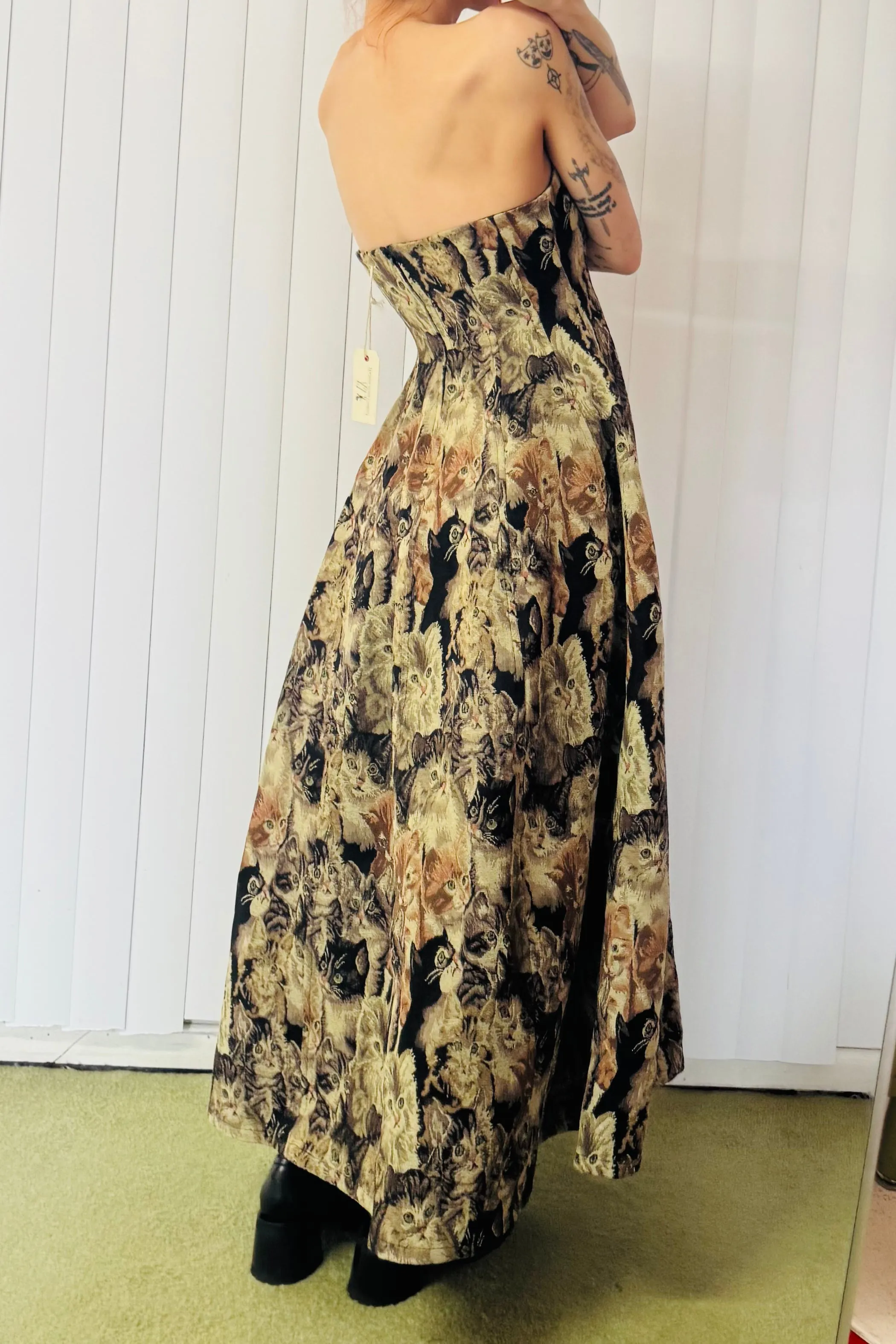 SAMPLE #818 - S Cat Tapestry Gown sold by Fashion Brand Company product image thumbnail 2