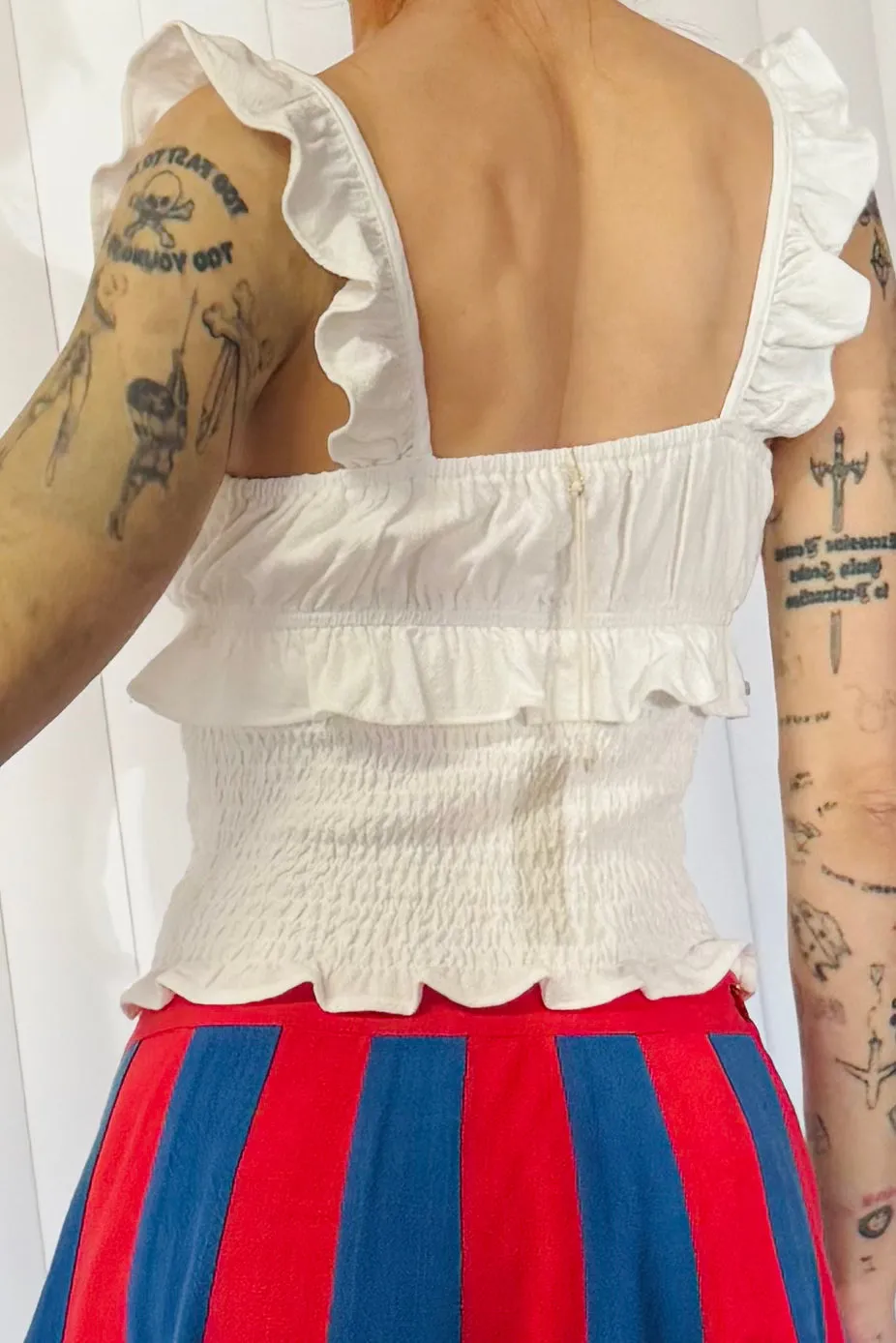 SAMPLE #4 - S Linen Ruffle Tank sold by Fashion Brand Company product image thumbnail 3