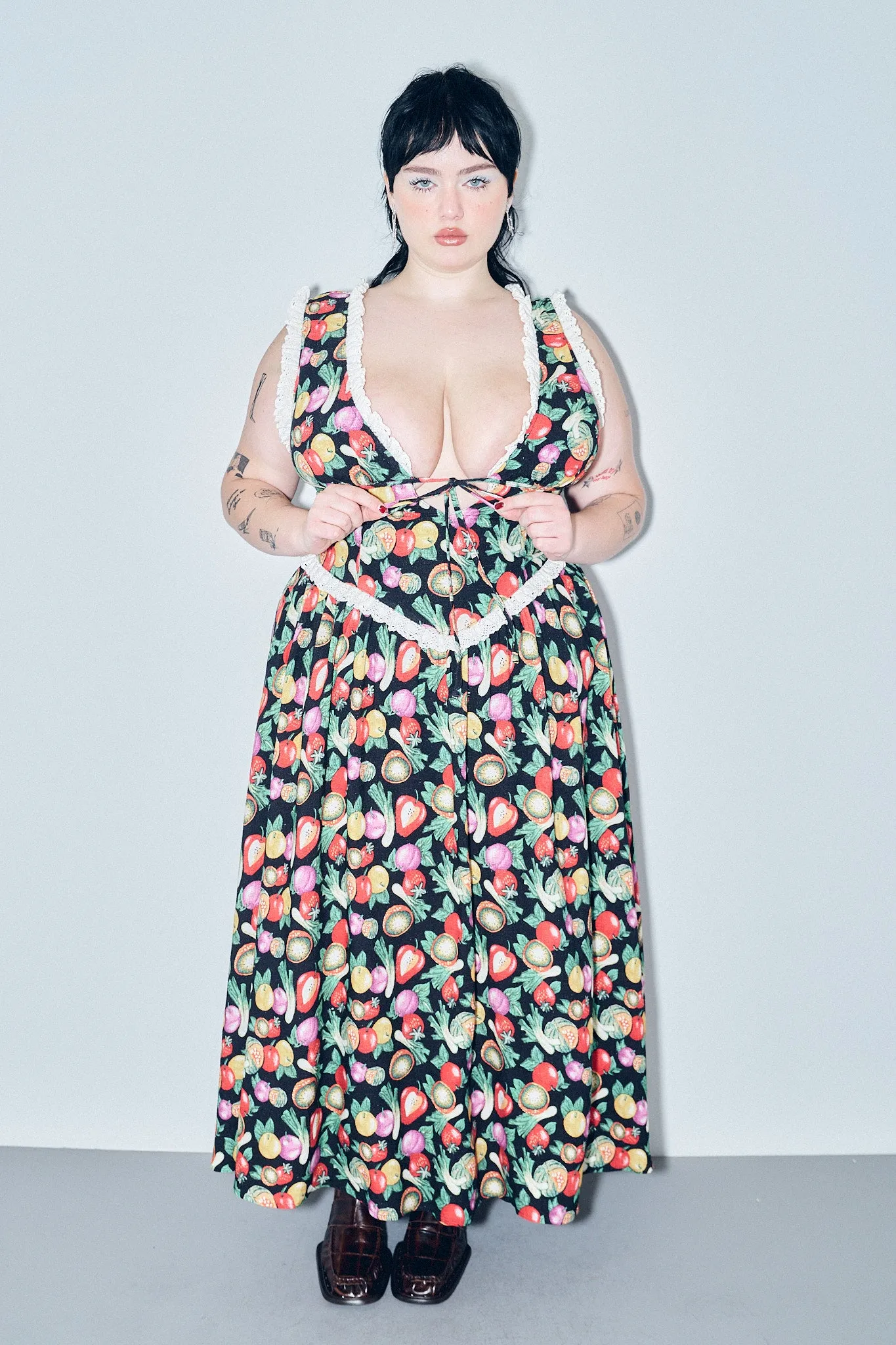 Plunge Soft Linen Maxi Dress Vegetable Medley sold by Fashion Brand Company product image thumbnail 4