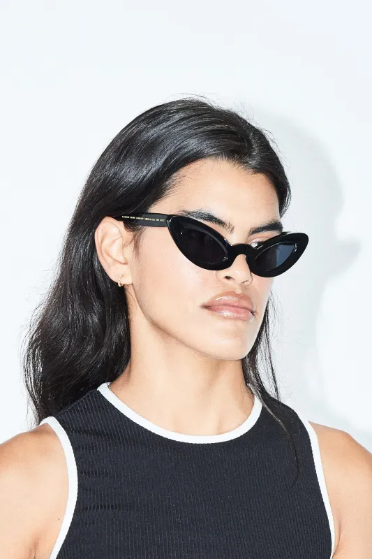 Lizard Sunglasses Black made by Fashion Brand Company