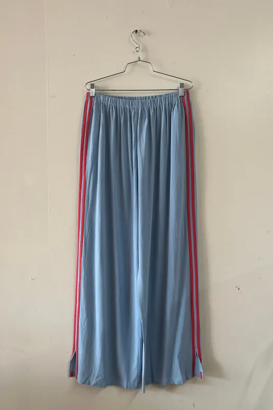 #37: XL Scrap Sporty Lazy Pants Soft Linen - Light Blue / Red made by Fashion Brand Company