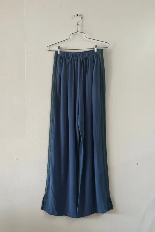 #42: M Scrap Sporty Lazy Pants Soft Linen - Midnight Blue / Forest Green made by Fashion Brand Company