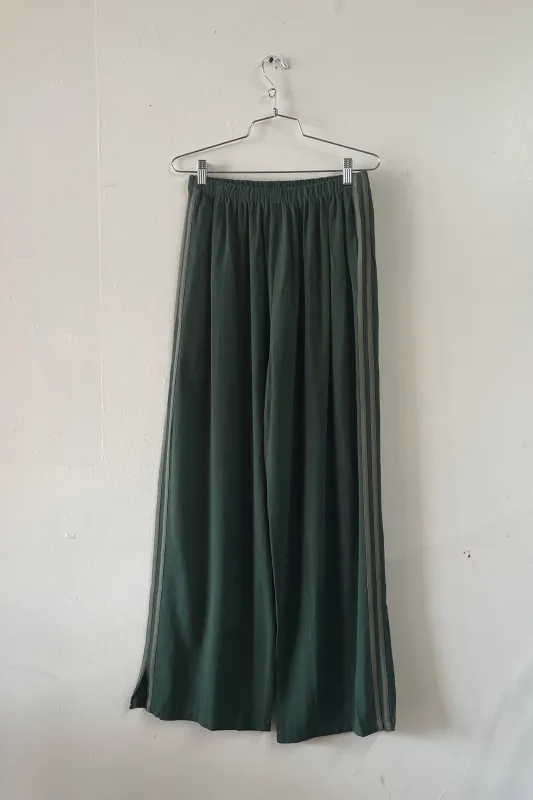 #31: L Scrap Sporty Lazy Pants Soft Linen - Forest Green / Army Green made by Fashion Brand Company