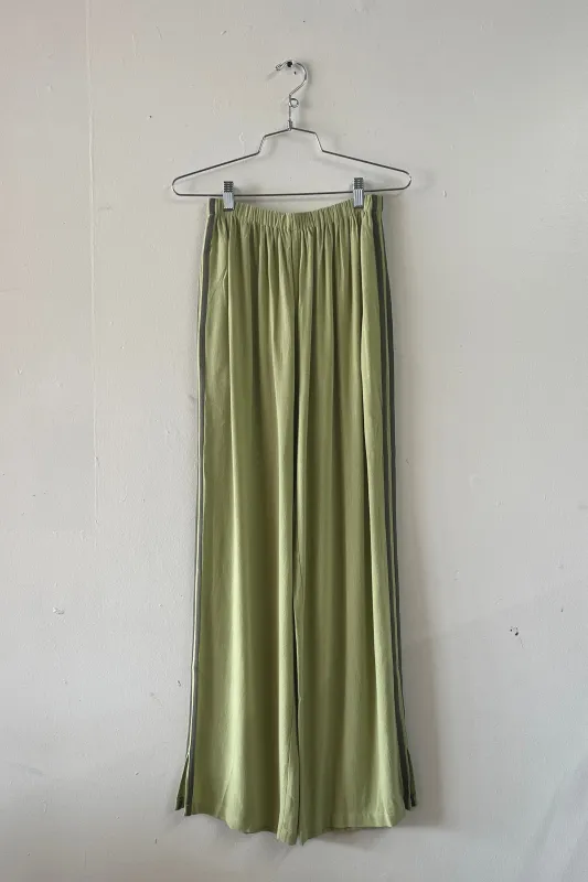 #16: M Scrap Sporty Lazy Pants Soft Linen - Sage Green / Army Green made by Fashion Brand Company