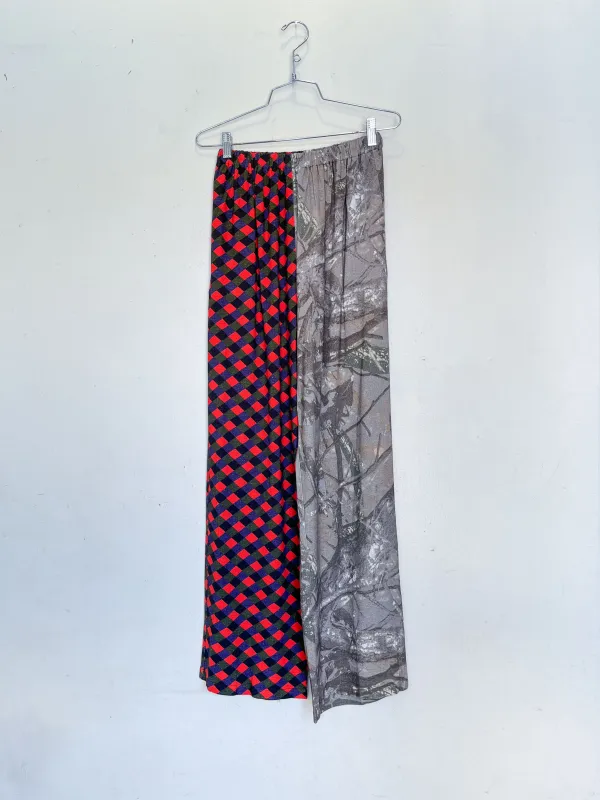 #25: S Scrap Split Print Lazy Pants - Diamond / Forest Camo made by Fashion Brand Company