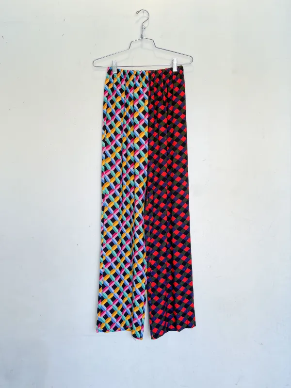 #21: XS Scrap Split Print Lazy Pants - Screensaver / Diamond made by Fashion Brand Company