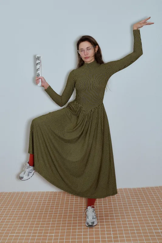 Sexy Bee Long Sleeve Travel Dress made by Fashion Brand Company