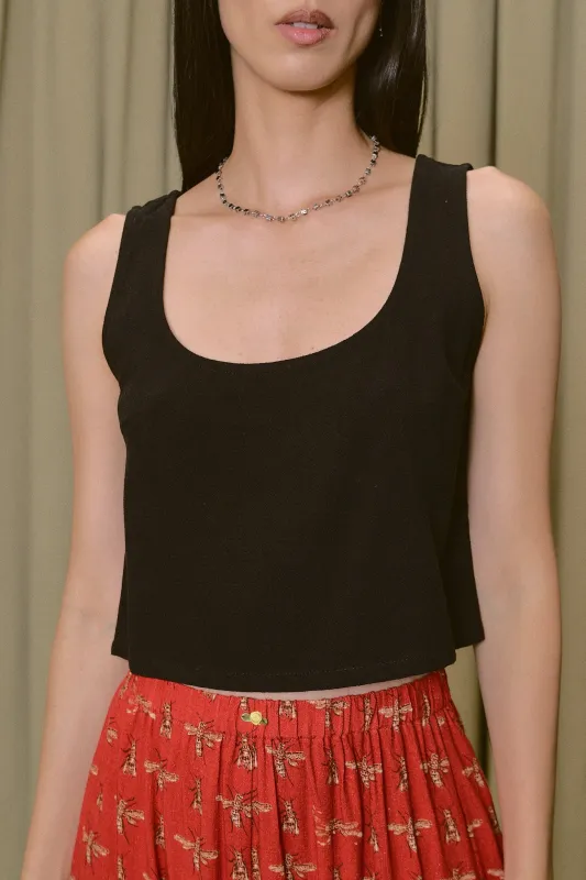 Scoop Crop Tank Soft Linen Black made by Fashion Brand Company