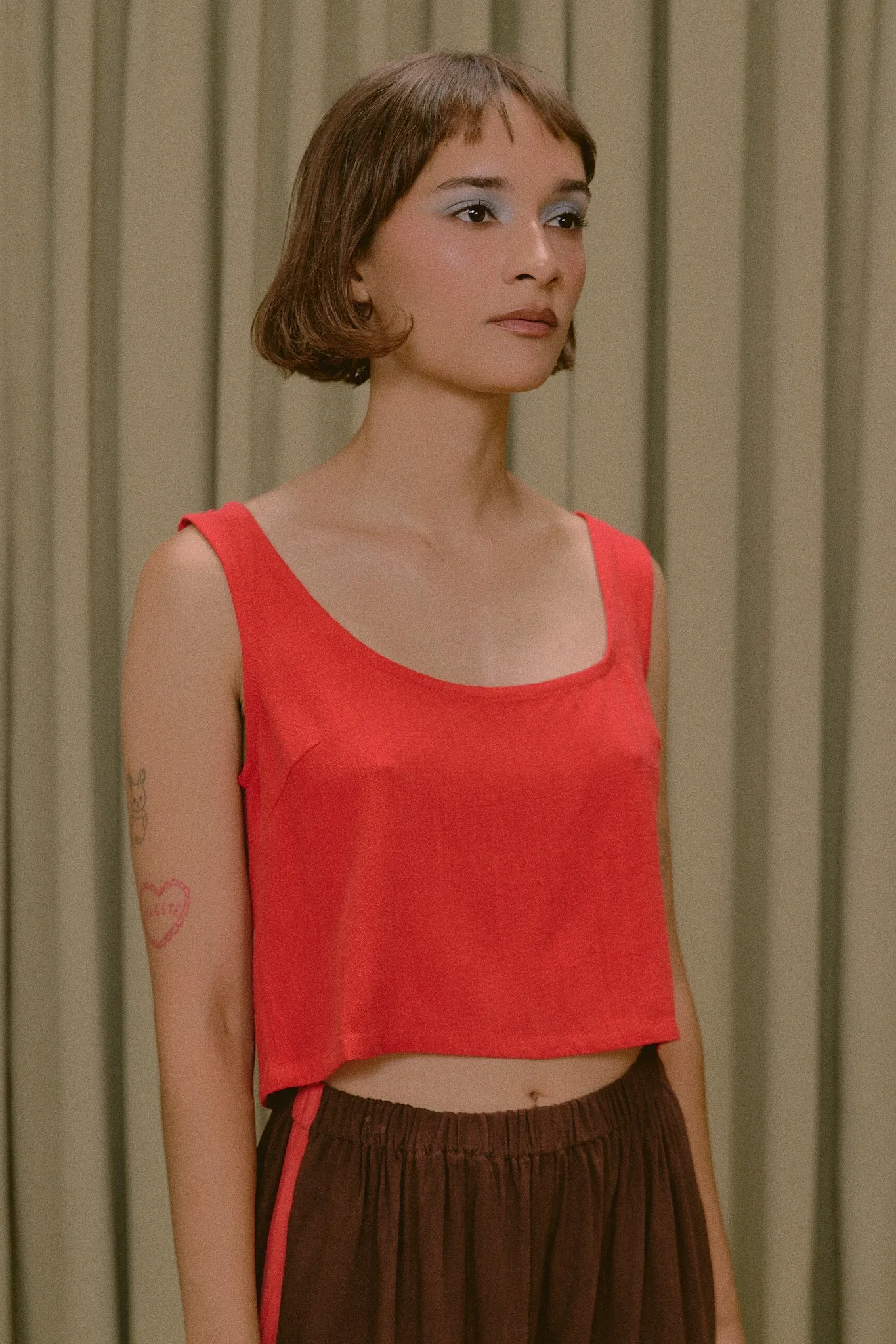 Scoop Crop Tank Soft Linen Red sold by Fashion Brand Company product image thumbnail 2