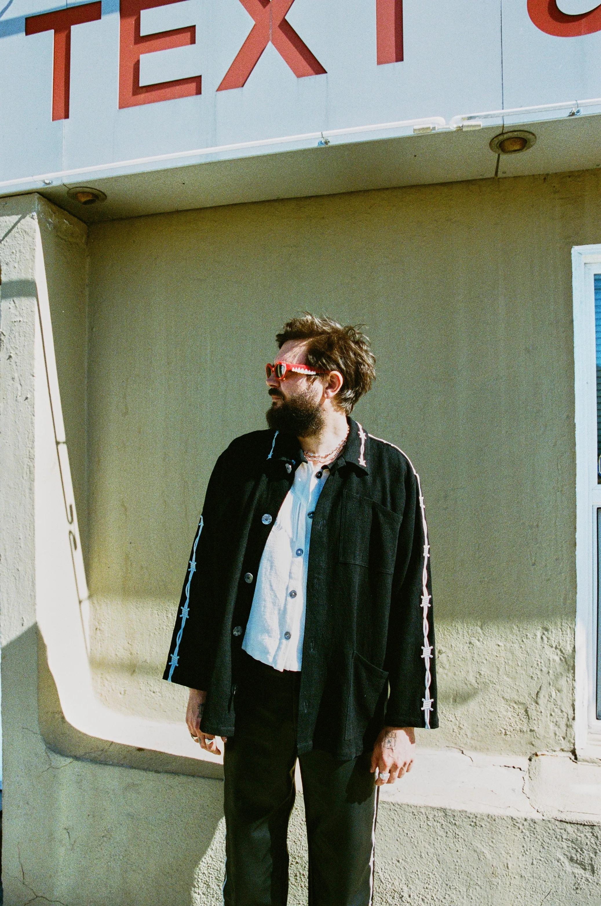 Unisex Pammy Linen Chore Jacket sold by Fashion Brand Company product image thumbnail 4