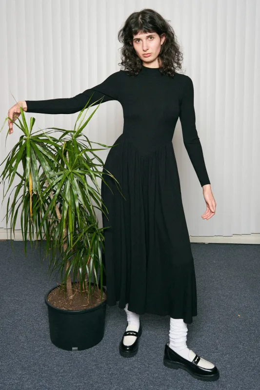 3 left - Long Sleeve Travel Dress Tencel Rib Black made by Fashion Brand Company