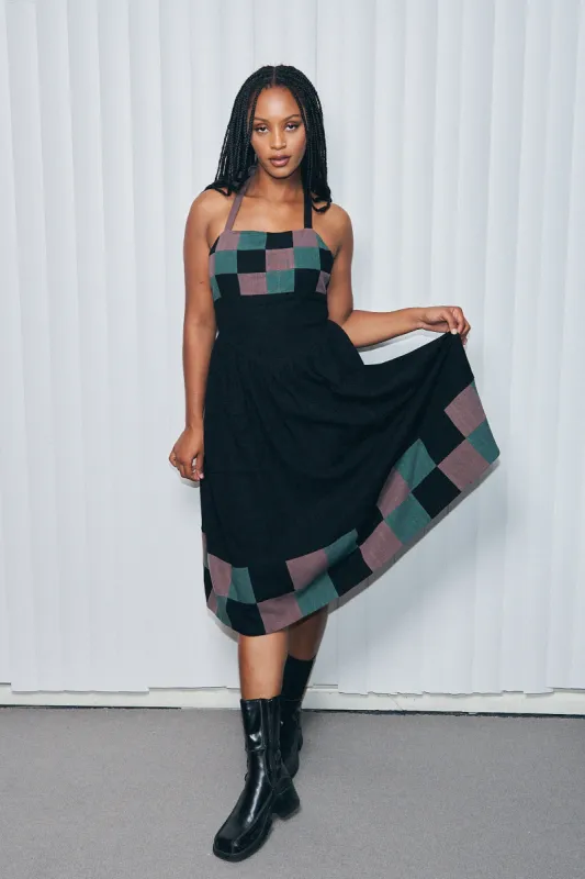 Mama Mia Linen Apron Dress Black/Green made by Fashion Brand Company