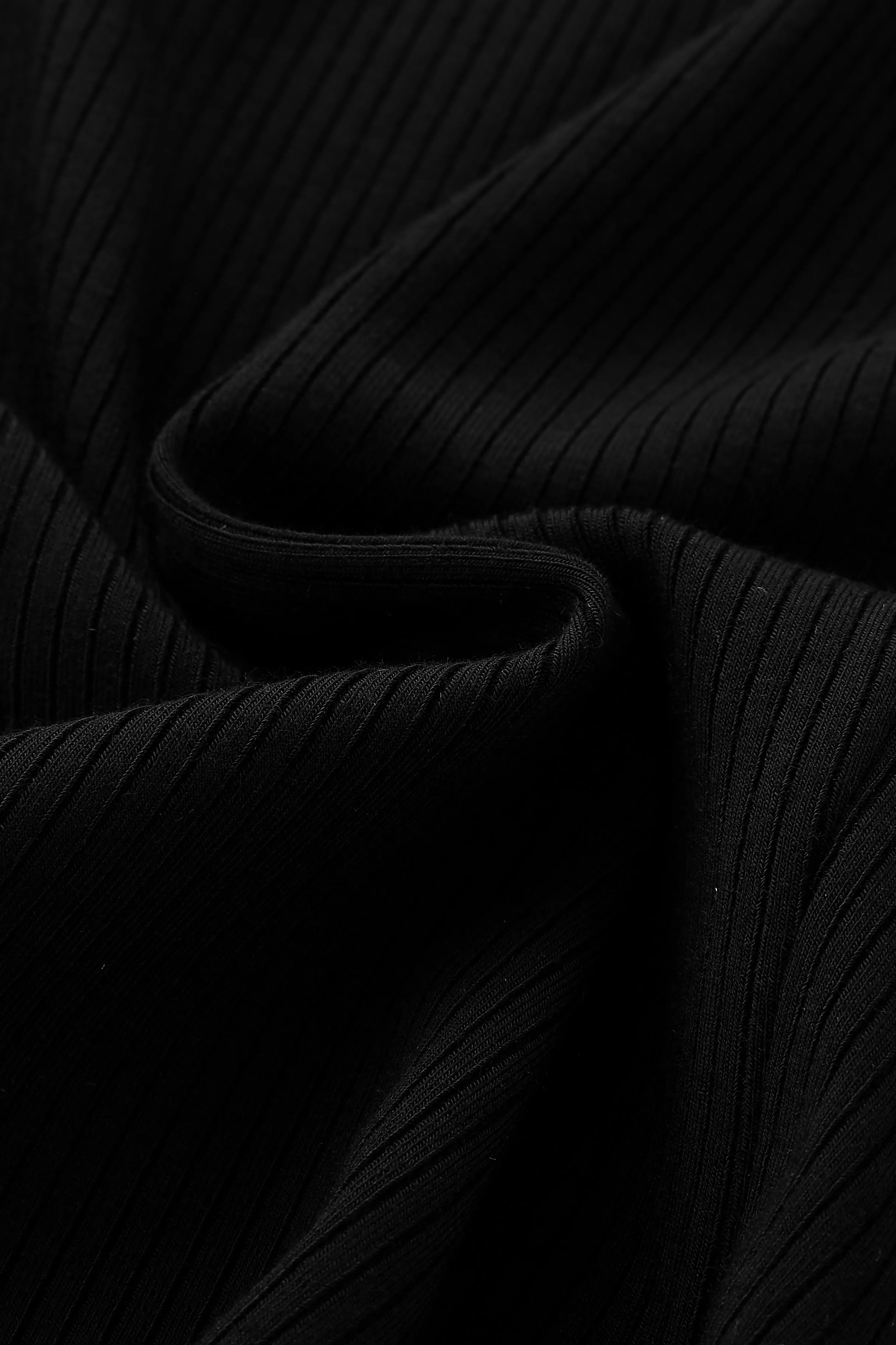 Tencel Rib Crop Tank BLACK sold by Fashion Brand Company product image thumbnail 5