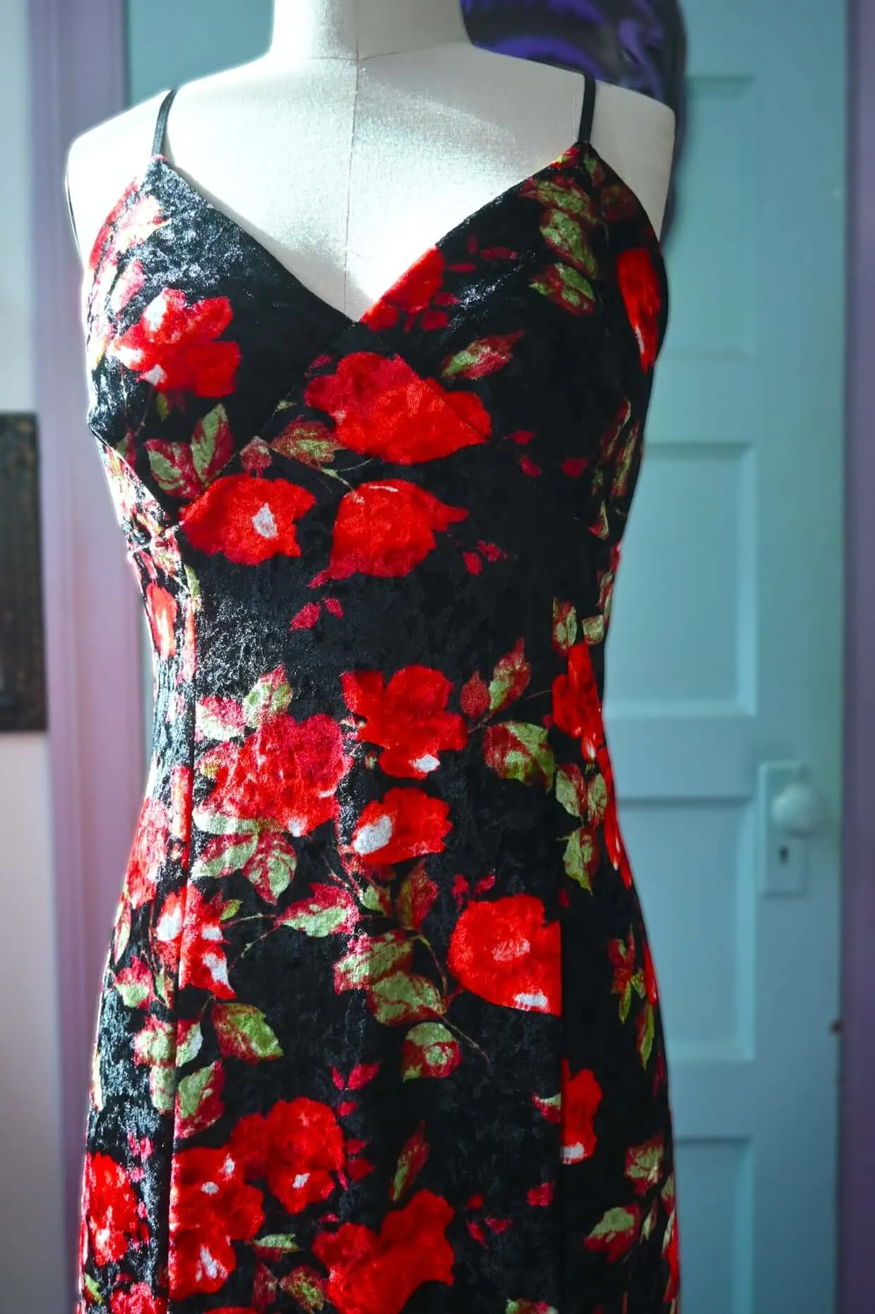 Lily dress in Red Rose Velvet sold by Wax Poetic product image thumbnail 3