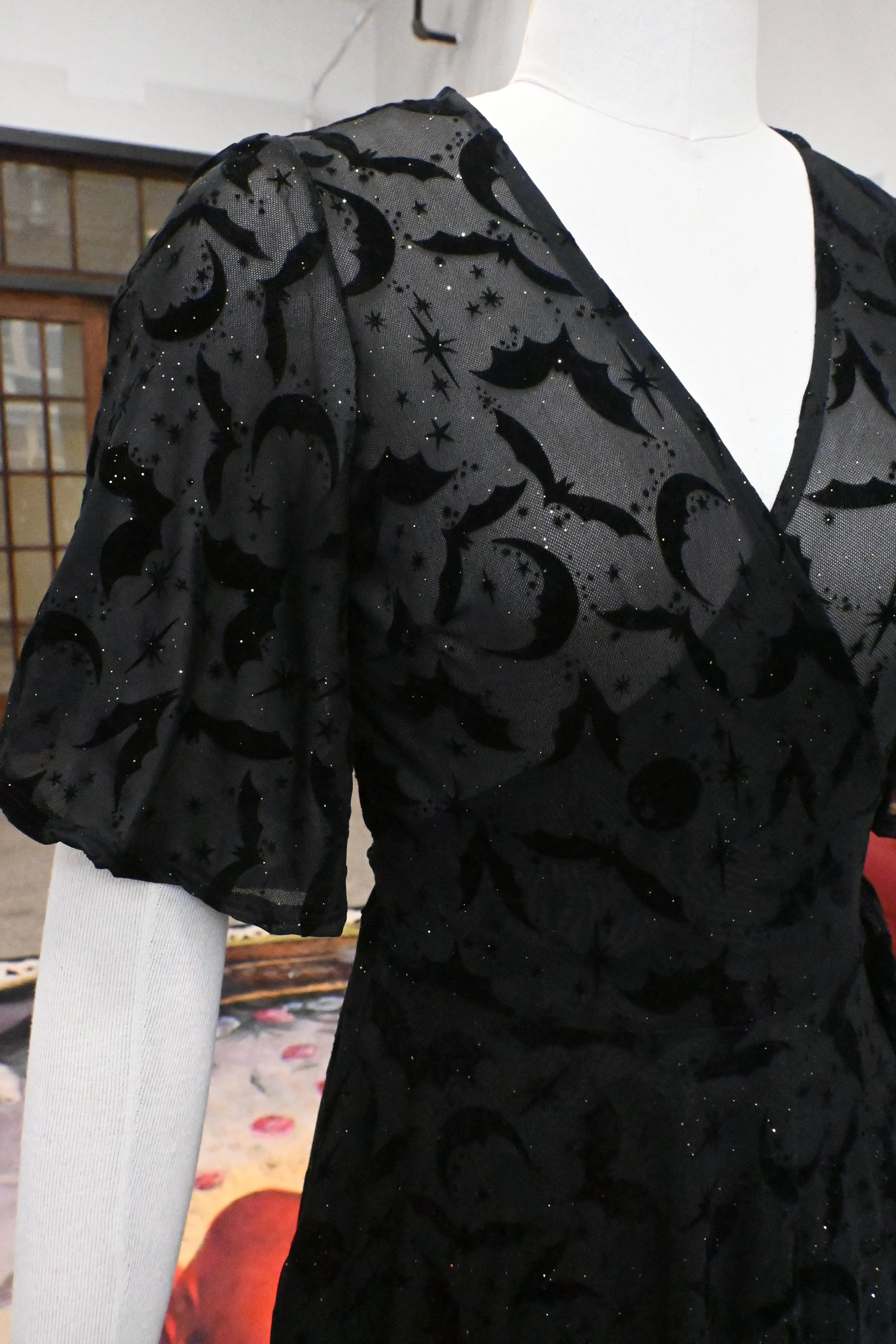 Black Queen of Halloween Flocked Sparkle Mesh Kimono sold by Wax Poetic product image thumbnail 5