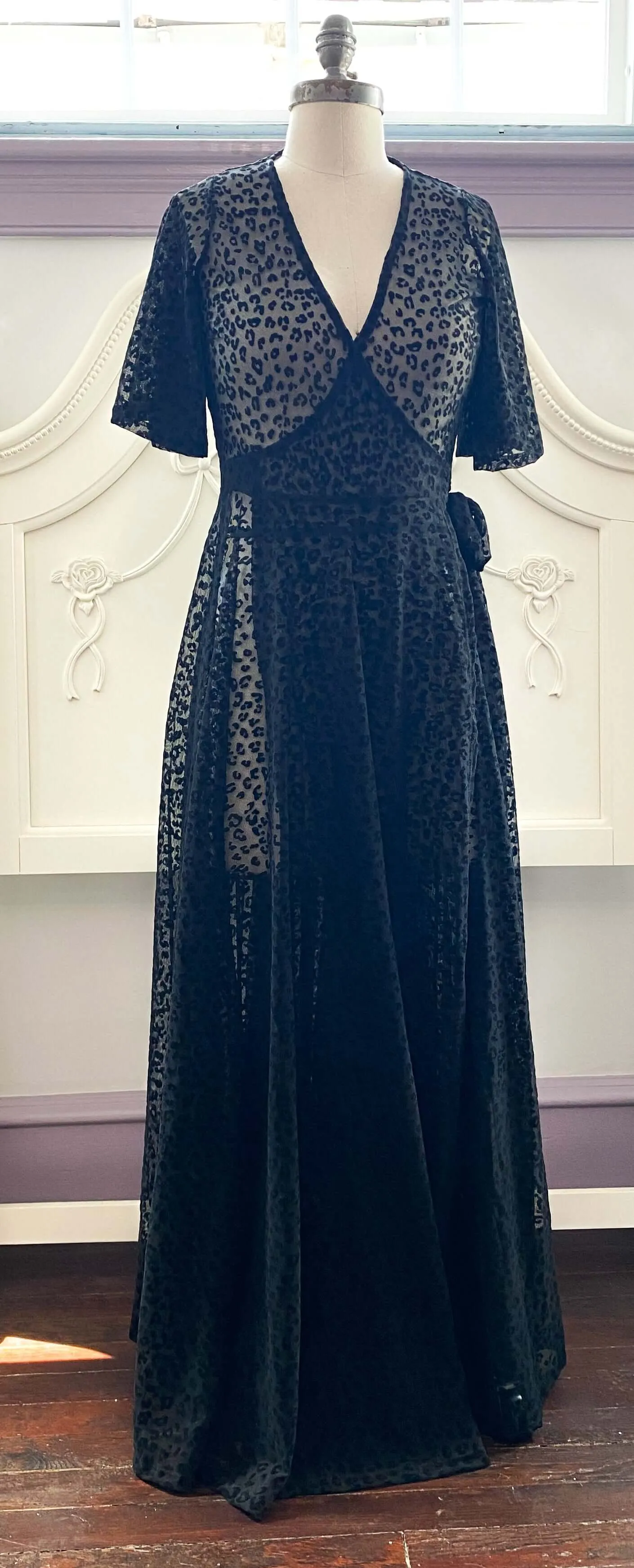 Black Leopard Flocked Mesh Lydia dress sold by Wax Poetic product image thumbnail 3