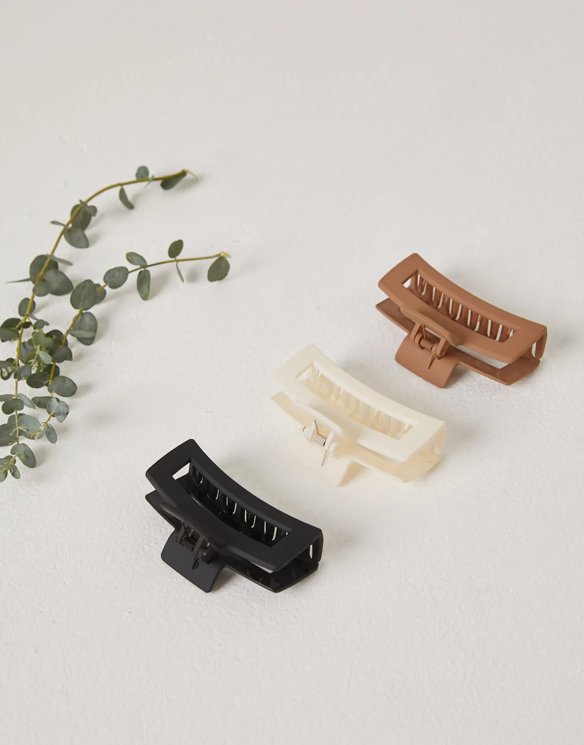 Modern Rectangular Claw Clip sold by 2020 Ave product image thumbnail 2