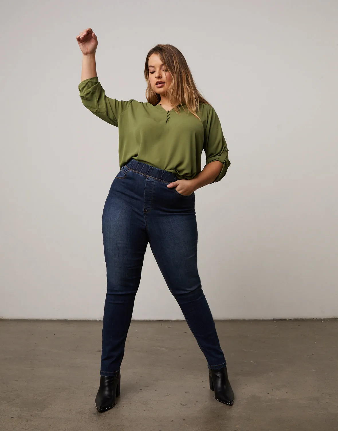 Plus Size Elastic Waist Jeans sold by 2020 Ave