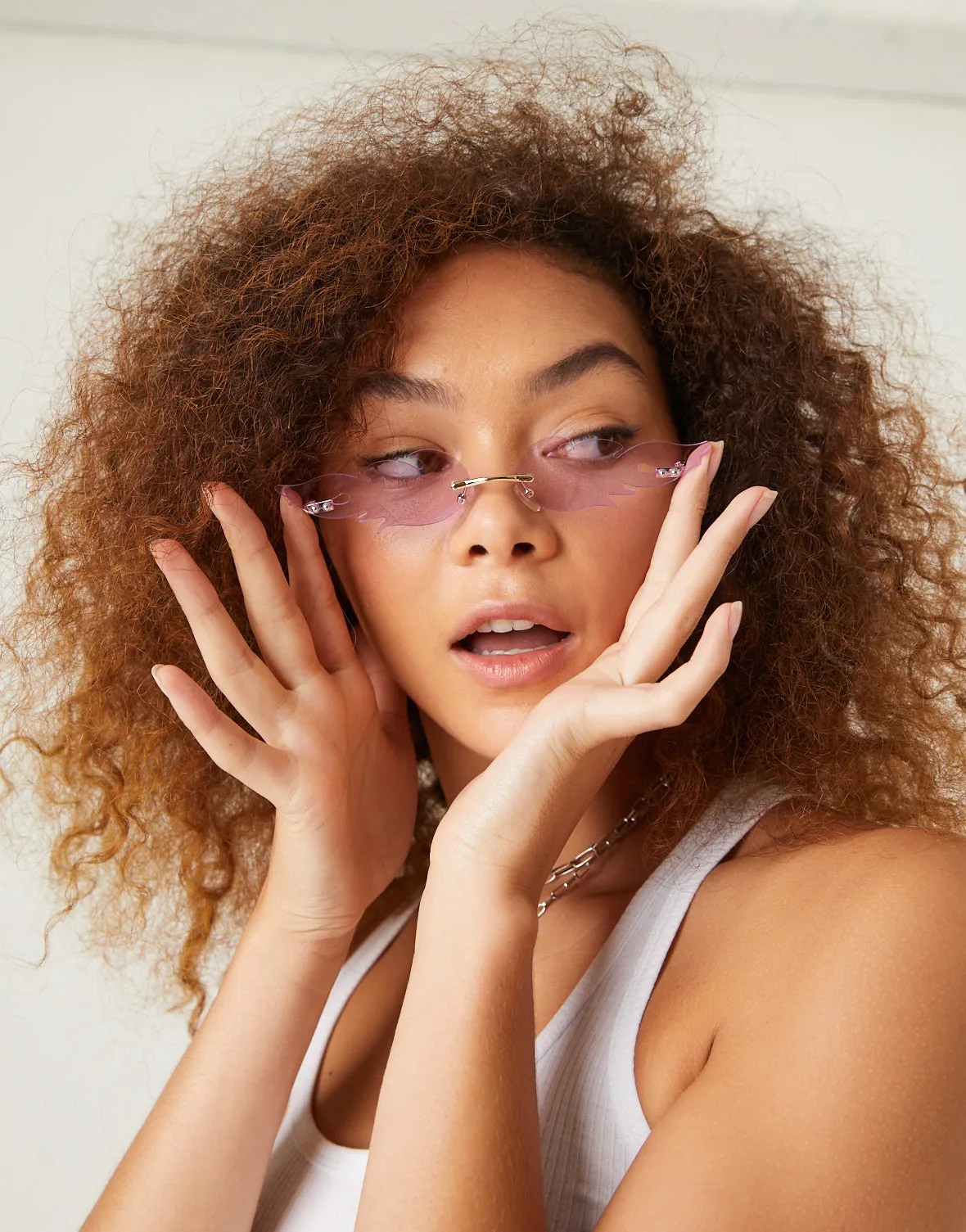 Old Flame Sunglasses sold by 2020 Ave product image thumbnail 3