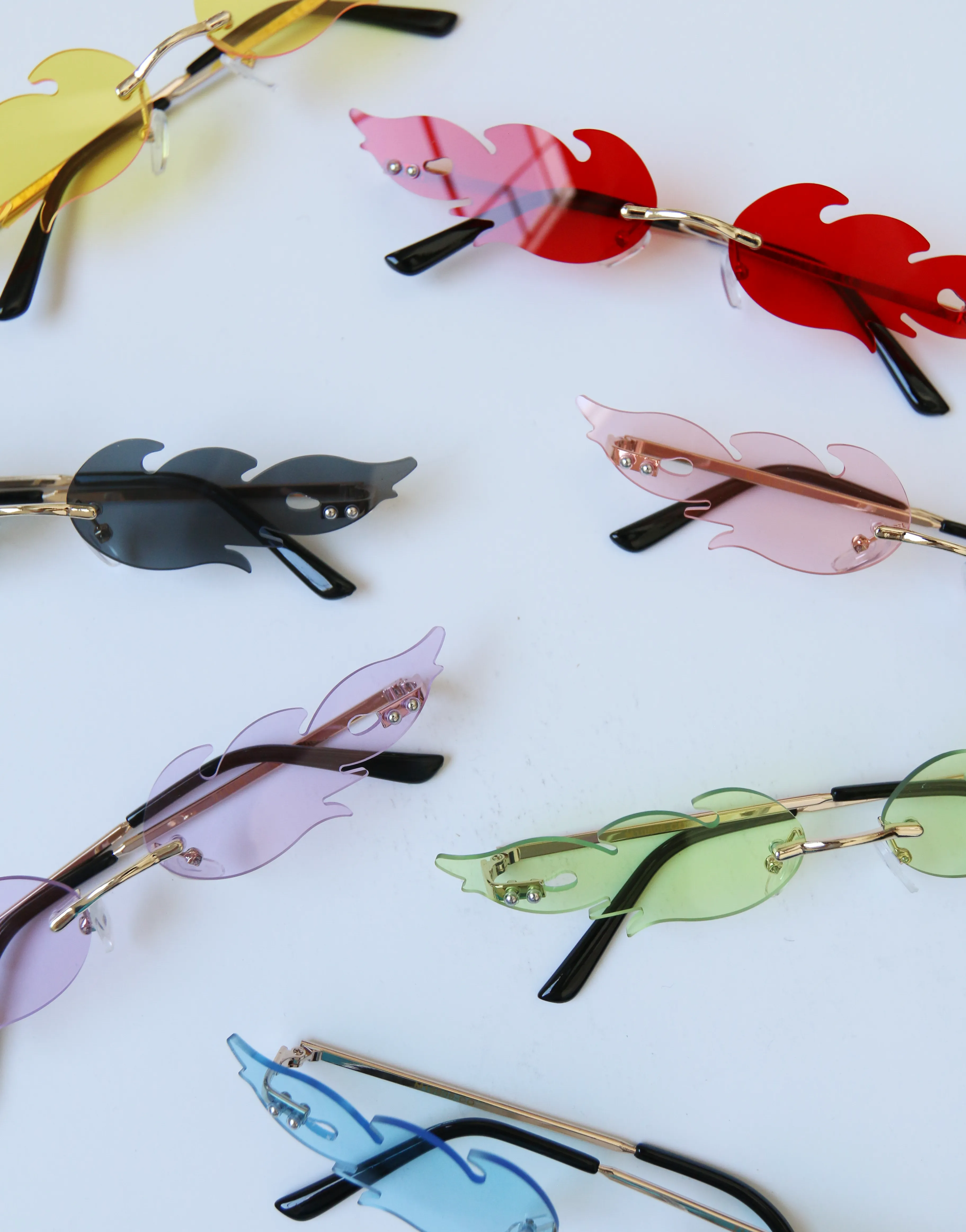 Old Flame Sunglasses sold by 2020 Ave product image thumbnail 2