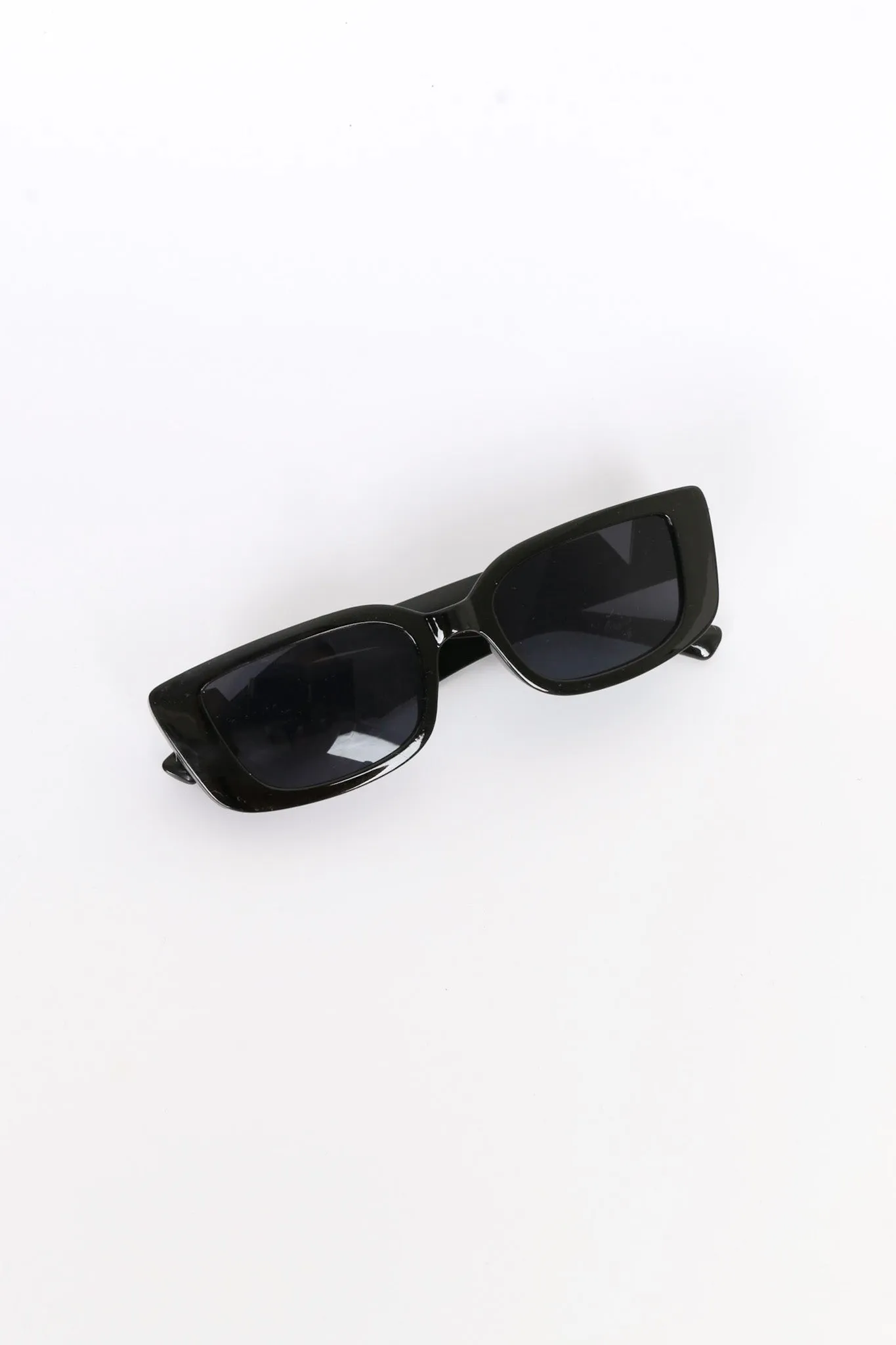 RETRO V SUNGLASSES BLACK sold by FAYT The Label