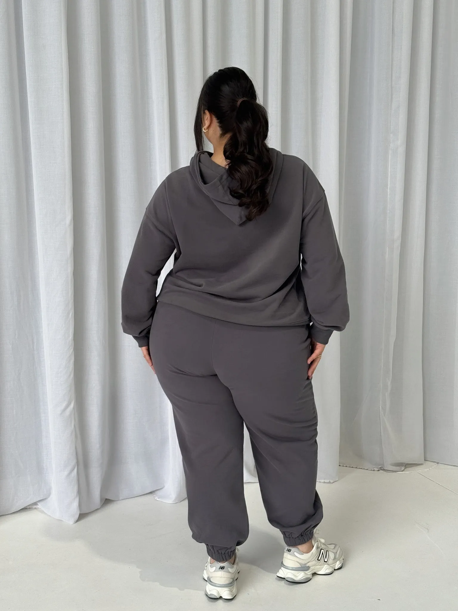 FAYT LOGO CUFF SWEATPANT CHARCOAL sold by FAYT The Label product image thumbnail 4