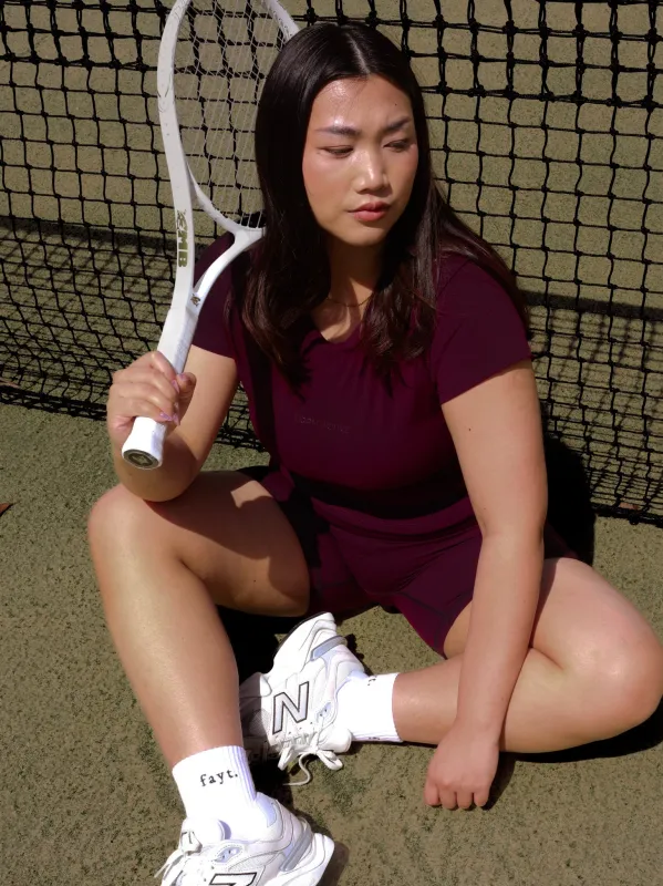 FORM FLOW FIT TEE PLUM made by FAYT The Label