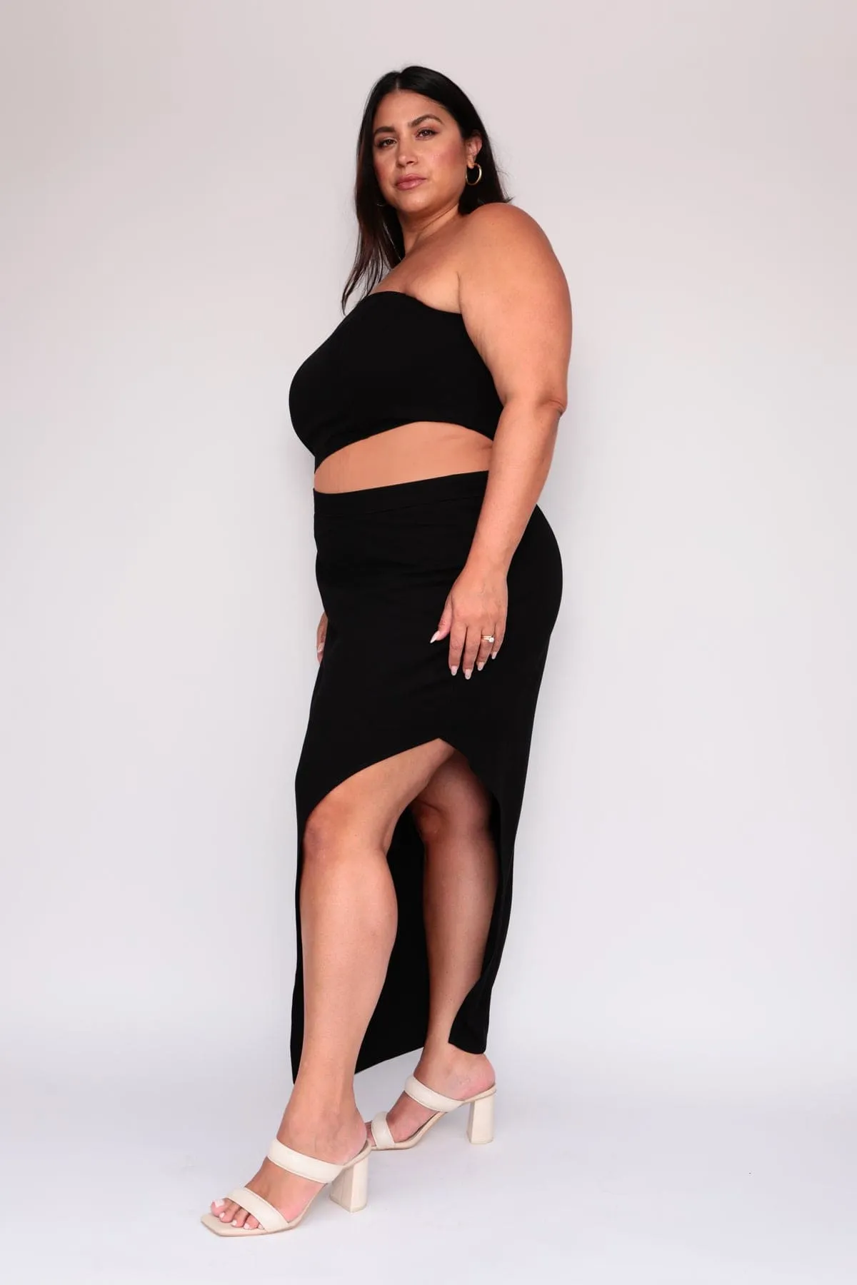 Isabella Dress sold by GiaIRL product image thumbnail 5