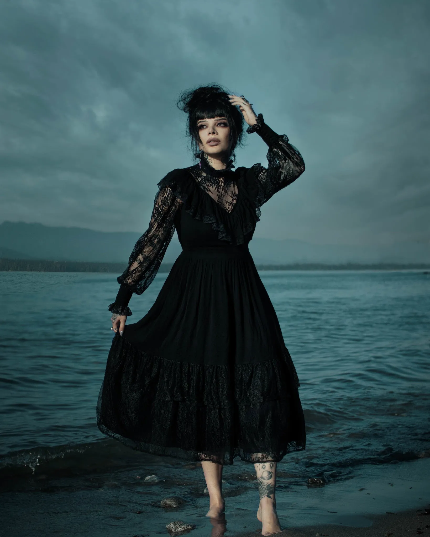 The Dahlia - Black sold by Blackwood Castle product image thumbnail 2