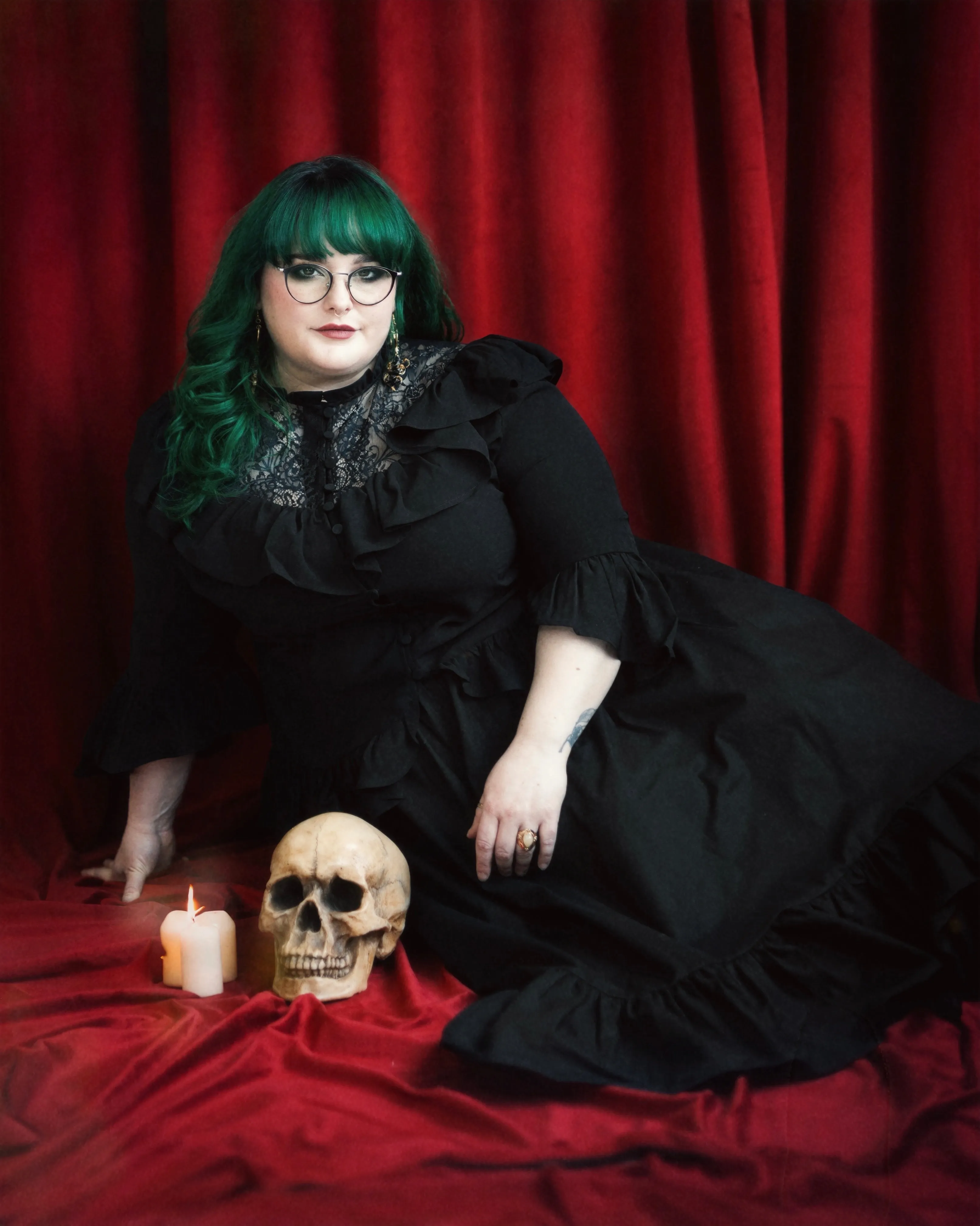 The Charlotte Blouse (last 3XL & 4XL sizes left!!!) sold by Blackwood Castle product image thumbnail 4