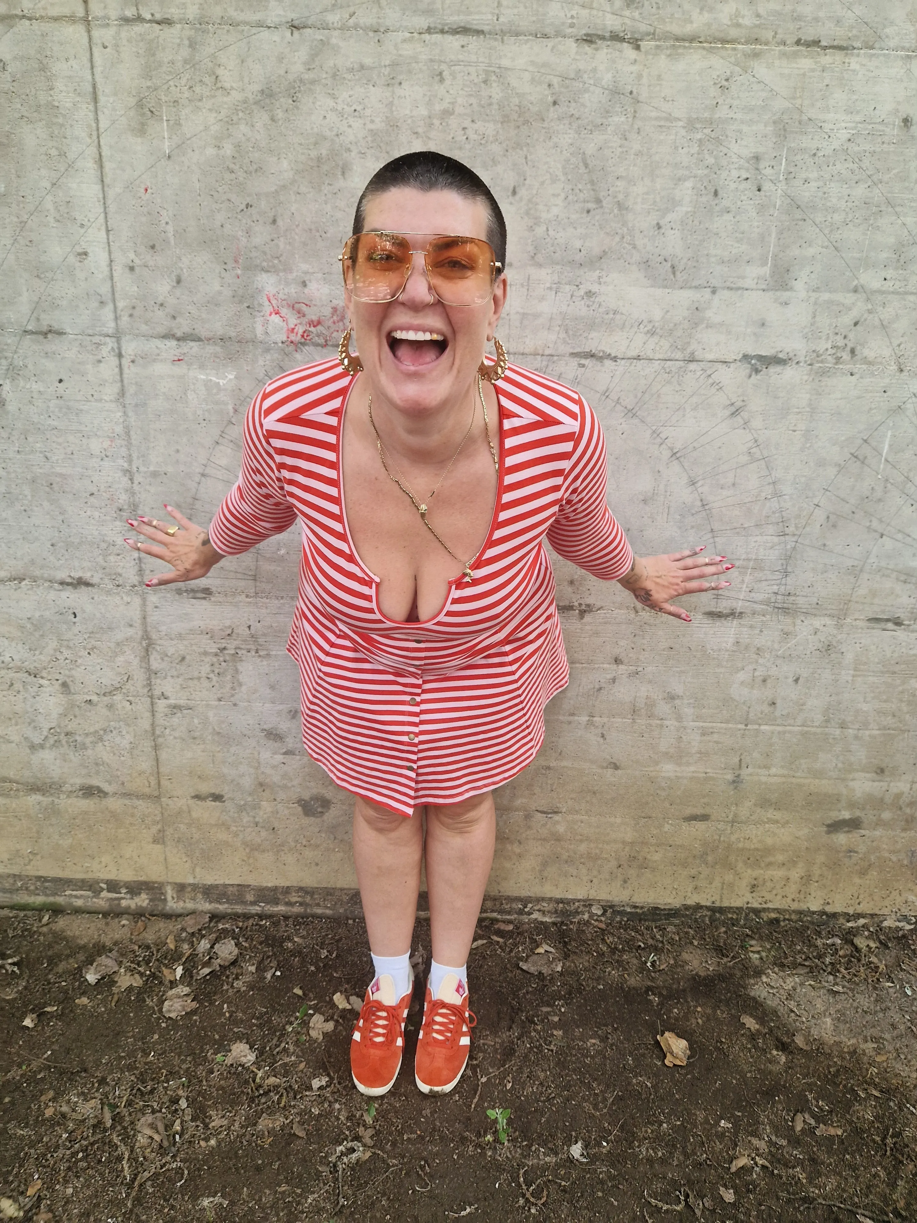 U Front Crop Top (7/8 sleeves) In Tomato Red on Bubblegum Pink! sold by Manners London product image thumbnail 4