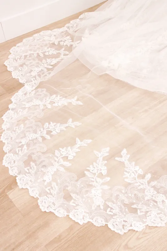 Ginny Scalloped Sparkly Lace Cathedral Veil: Off White sold by Bella and Bloom