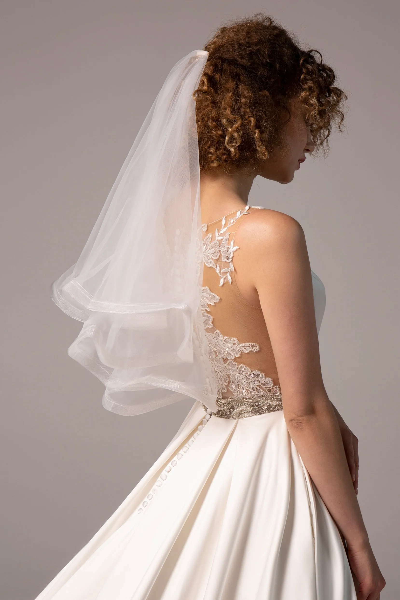 Two-tier Cut Edge Tulle Waist Veils CV0243 sold by Cocomelody