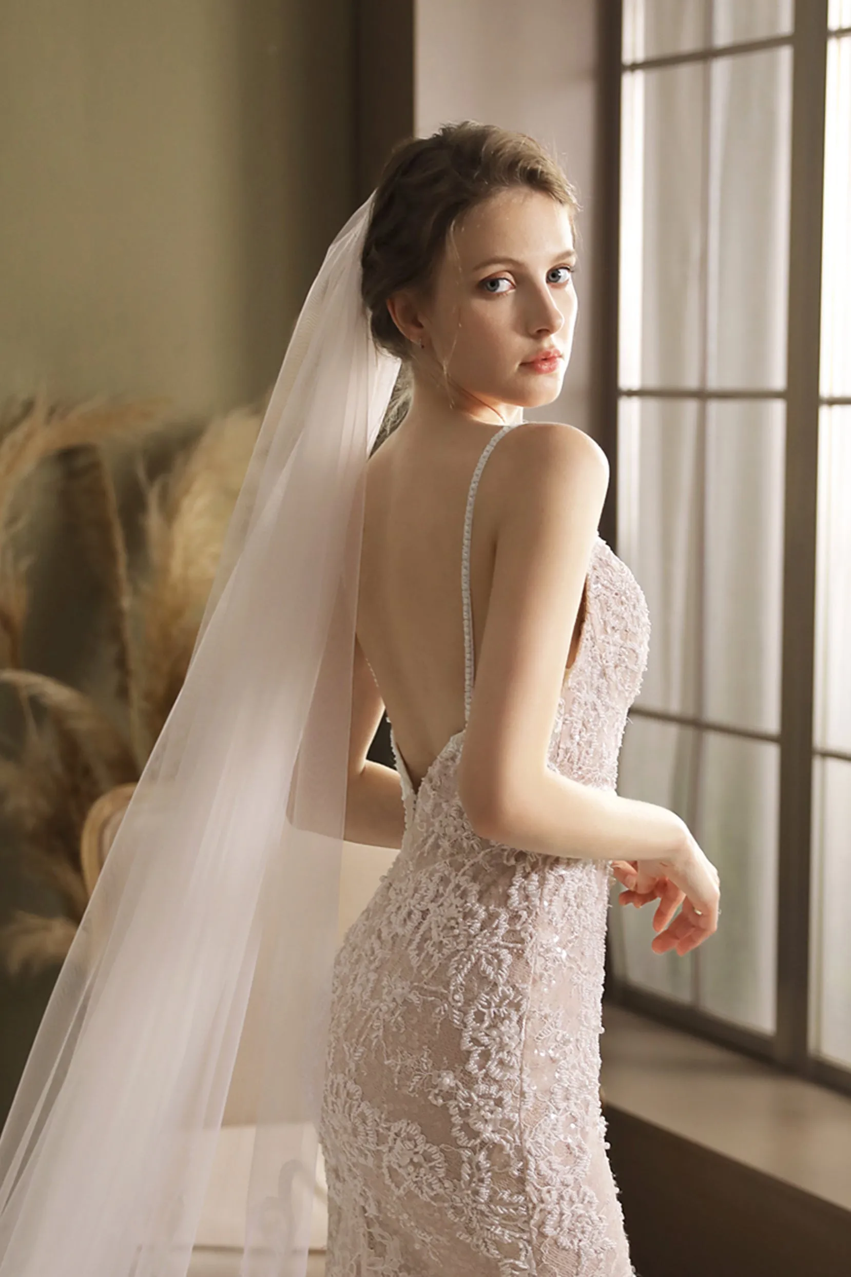 One-tier Lace Edge Tulle Cathedral Veils Appliques CV0269 sold by Cocomelody product image thumbnail 3