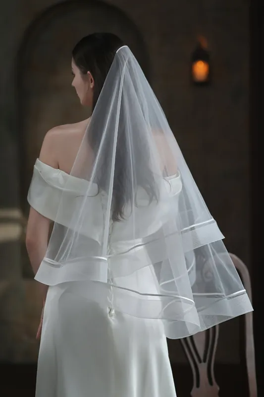 Two-tier Ribbon Edge Tulle Hip Veils with Ribbons CV0311 sold by Cocomelody