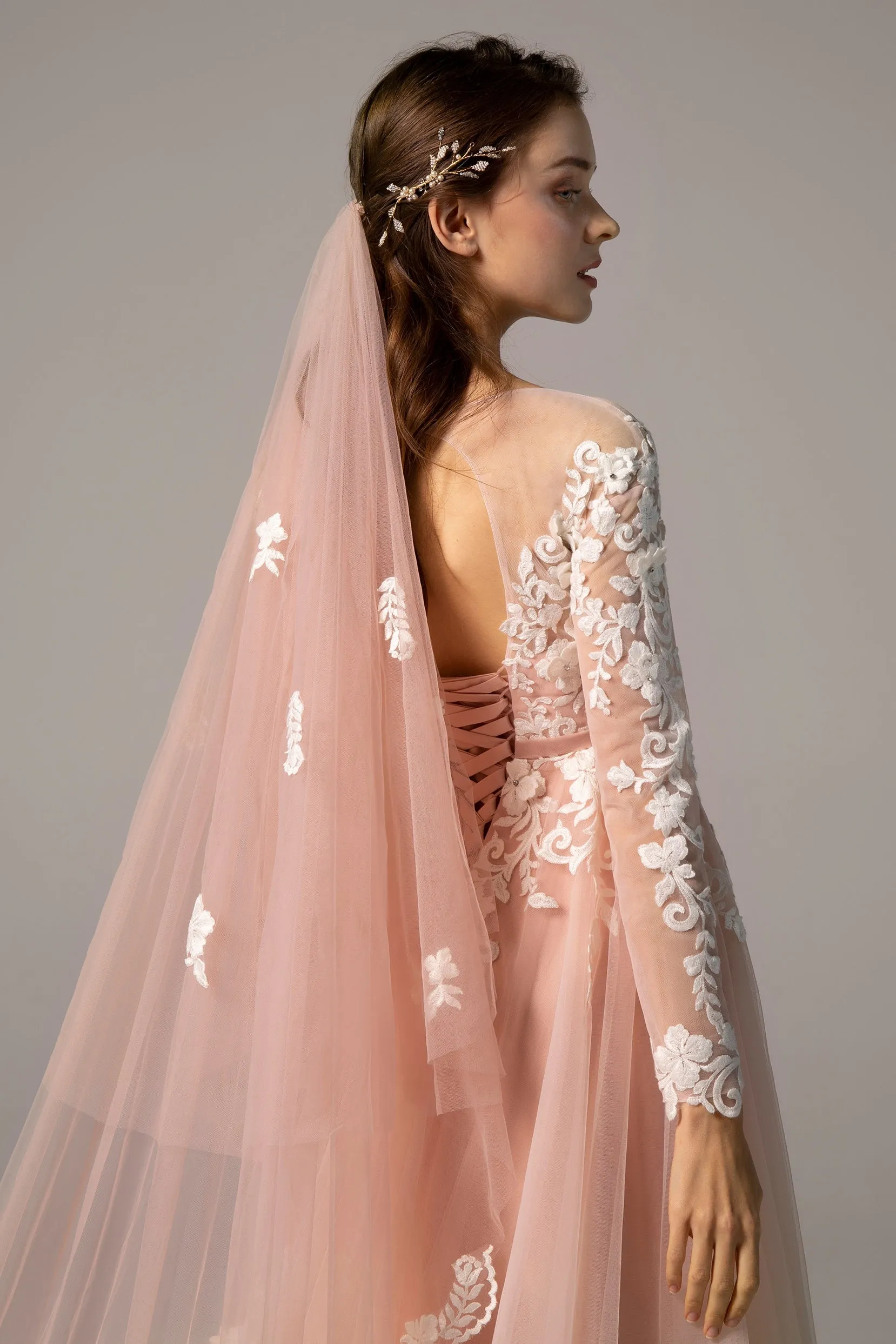 Two-tier Lace Edge Tulle Cathedral Veils with Appliques CV0228 sold by Cocomelody product image thumbnail 5