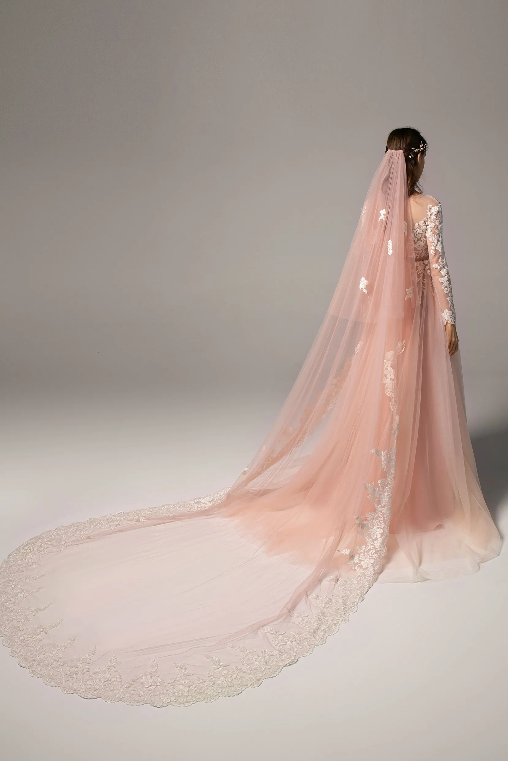 Two-tier Lace Edge Tulle Cathedral Veils with Appliques CV0228 sold by Cocomelody product image thumbnail 4