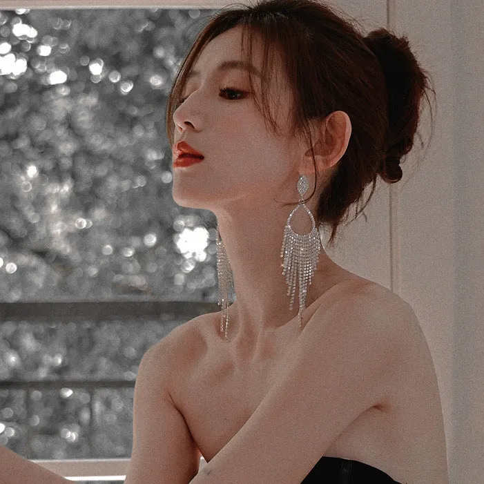 Fancy dress earrings full of drill drops tassel earrings 731767355368 sold by Cocomelody product image thumbnail 5