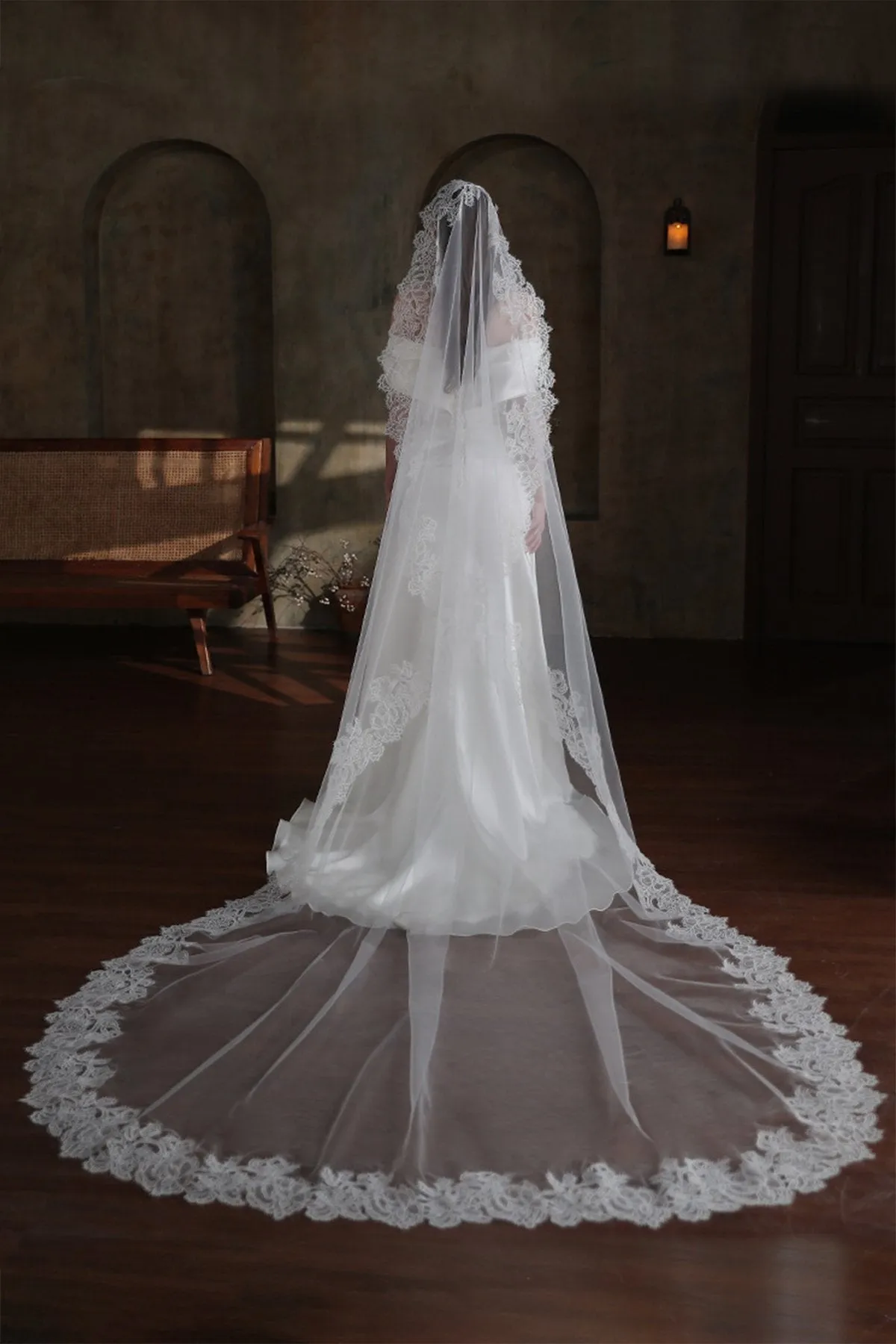 One-tier Lace Edge Tulle Lace Cathedral Veils with CV0373 sold by Cocomelody
