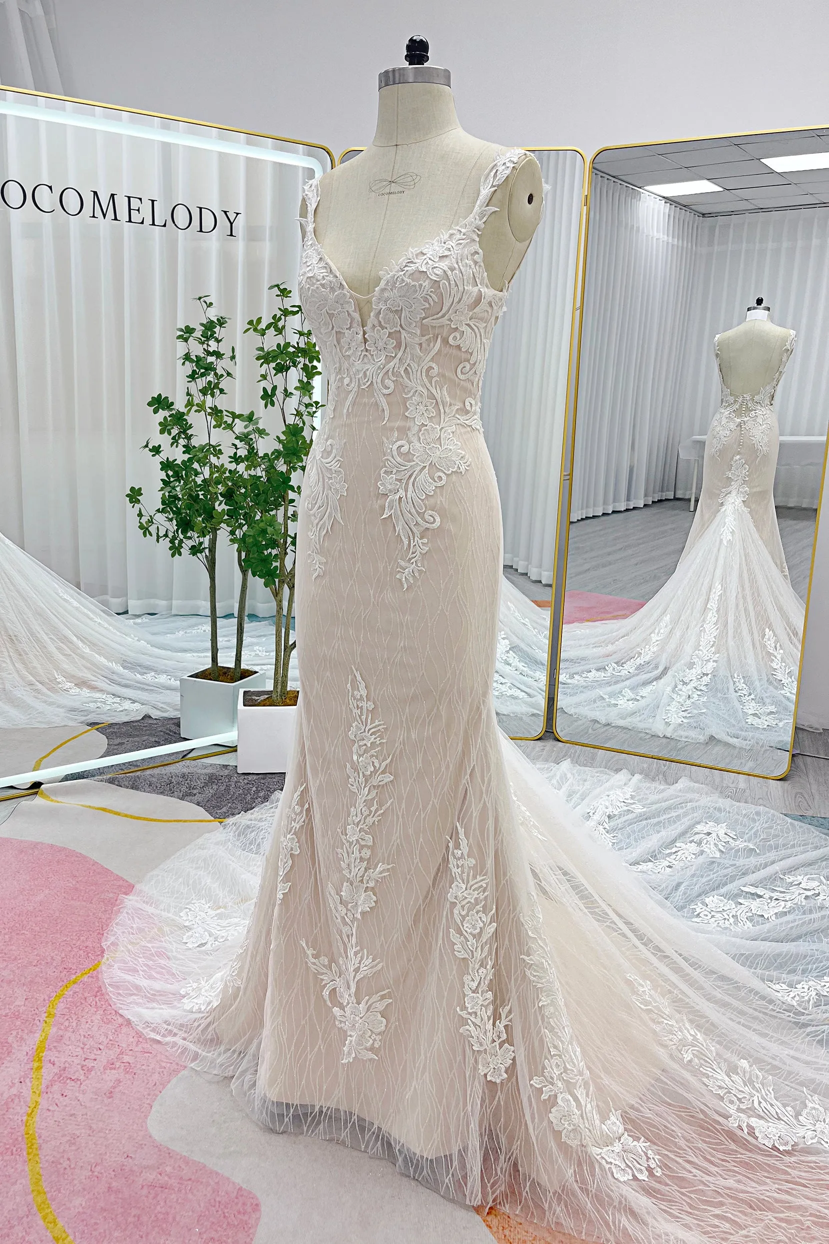 Trumpet-Mermaid Chapel Train Lace Tulle Wedding Dress CW3273 sold by Cocomelody product image thumbnail 3