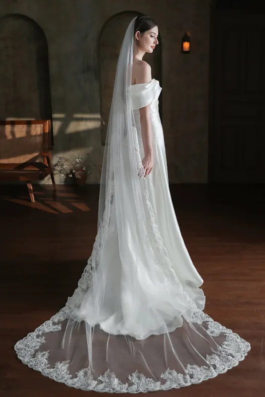 One-tier Lace Edge Tulle Chapel Veils with Appliques CV0317 sold by Cocomelody