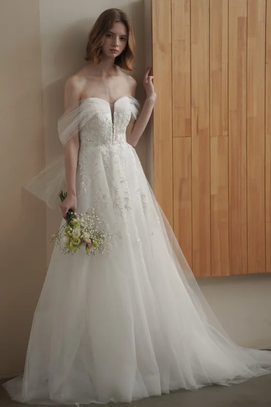 A-Line Sweep-Brush Train Lace Tulle Wedding Dress CW3083 sold by Cocomelody