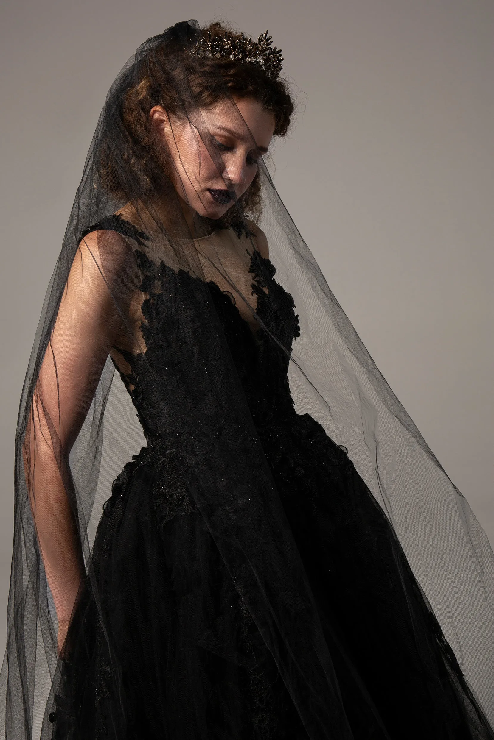 One-tier Tulle Cathedral Veils Appliques Beading CV0234 sold by Cocomelody product image thumbnail 2