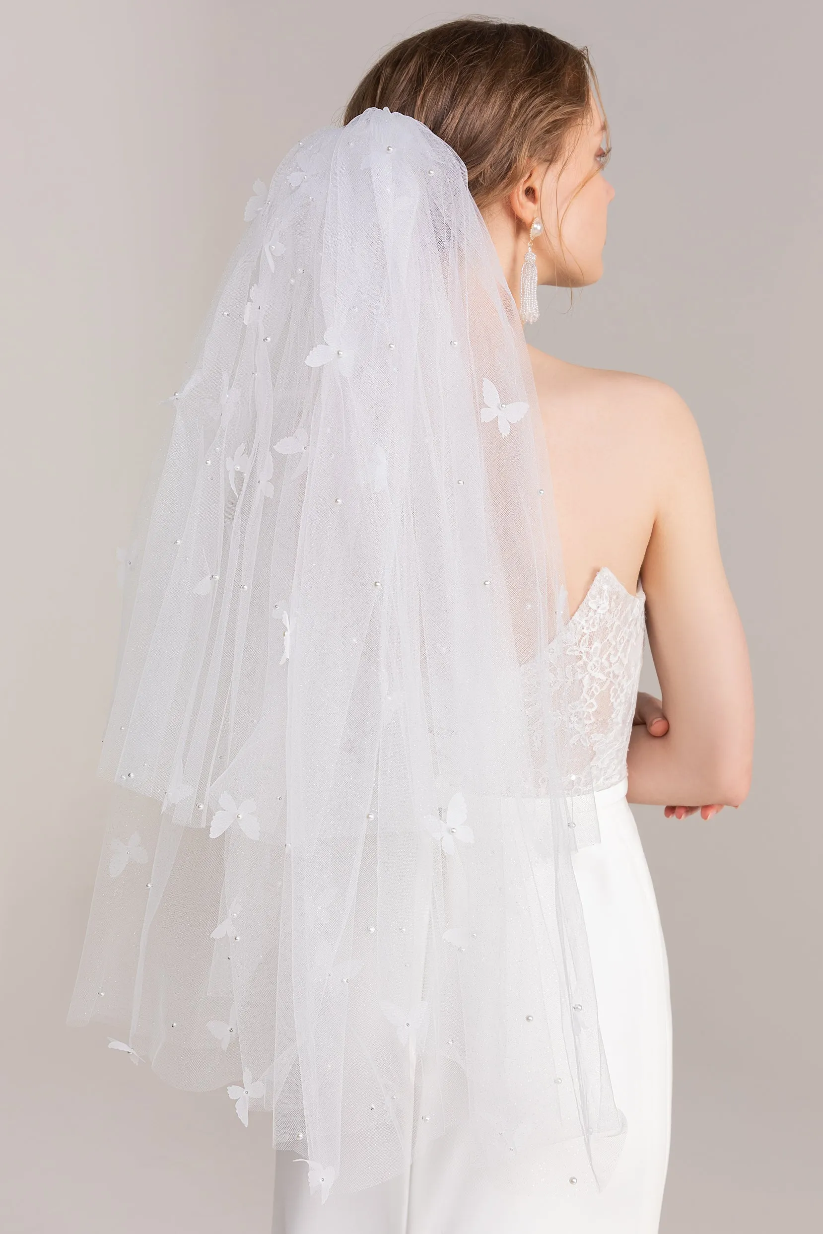 Two-tier Cut Edge Tulle Hip Veils with Beading CV0257 sold by Cocomelody