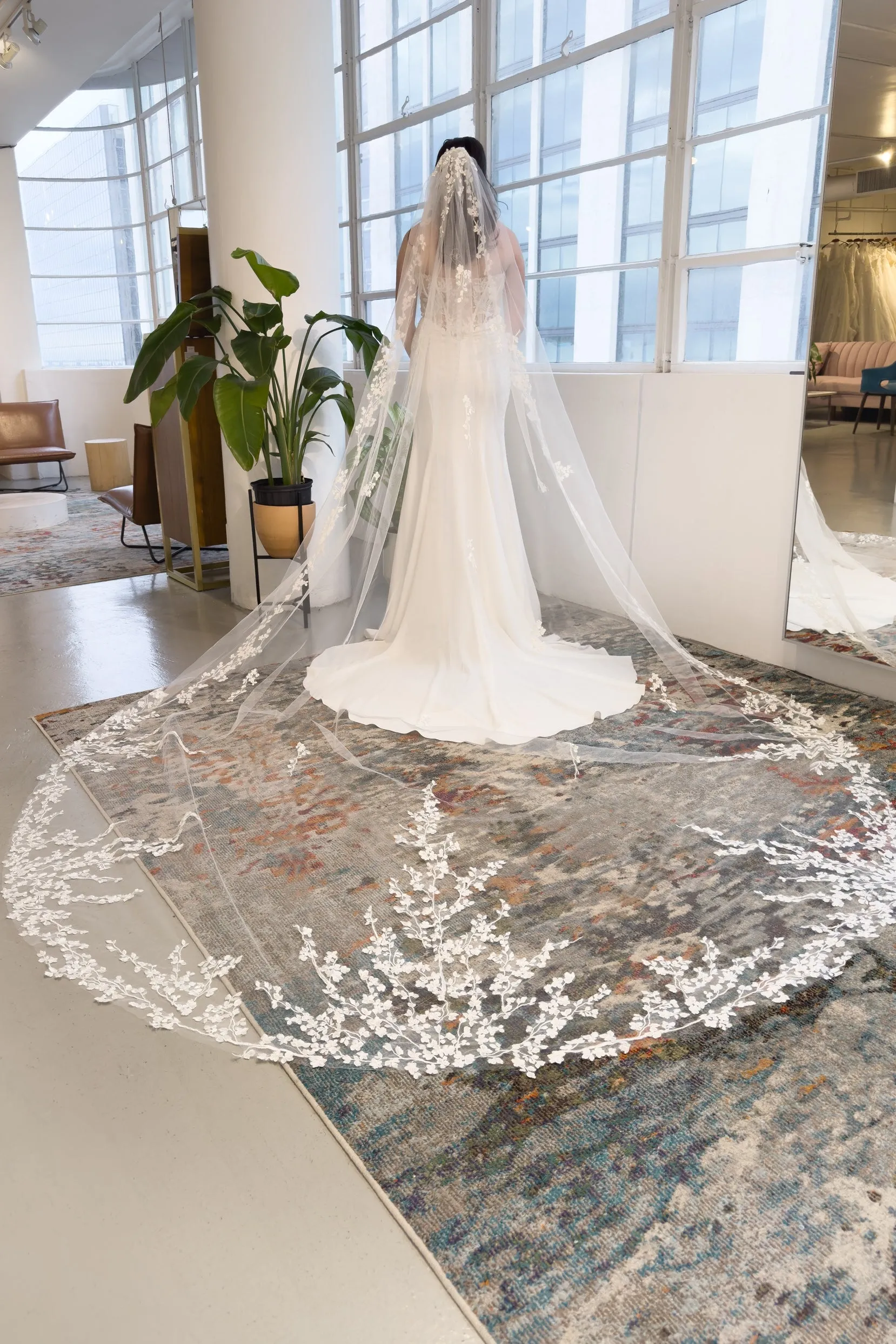 One-tier Lace Edge Tulle Chapel Veils with Appliques CV0328 sold by Cocomelody