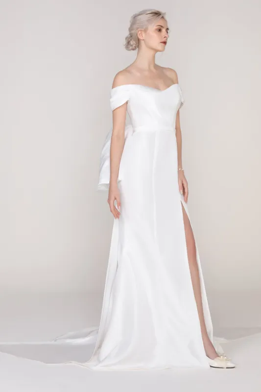 Trumpet Sweep-Brush Train Taffeta Wedding Dress CW2432 sold by Cocomelody